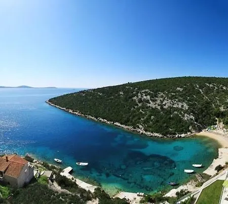 In With Balcony, Air Condition, Wifi, Washing Machine *