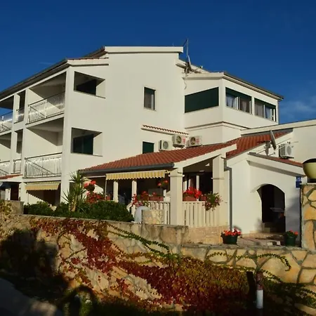 Apartman In With Balcony, Air Condition, Wifi, Washing Machine *