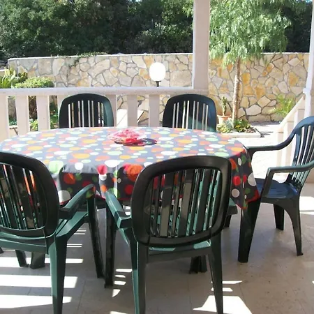 In With Balcony, Air Condition, Wifi, Washing Machine Apartman *