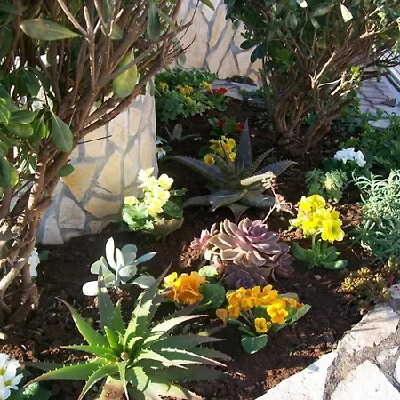 In With Balcony, Air Condition, Wifi, Washing Machine *