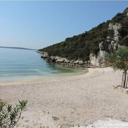 In With Balcony, Air Condition, Wifi, Washing Machine Apartman