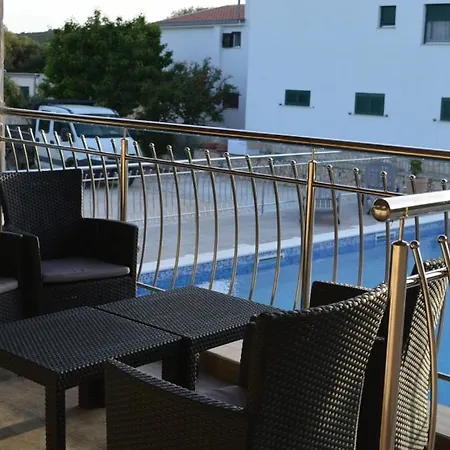 In With Balcony, Air Condition, Wifi, Washing Machine * Vinisce