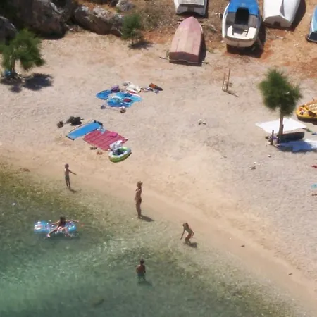 In With Balcony, Air Condition, Wifi, Washing Machine *